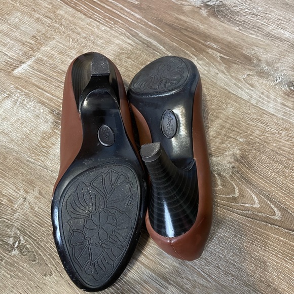 Women’s Heels / Shoes, euroSoft, Size 8 - Picture 4 of 14